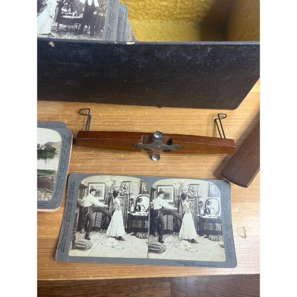 Antique stereoscope picture viewer wooden mercury comes with tons of slides - Picture 6 of 8